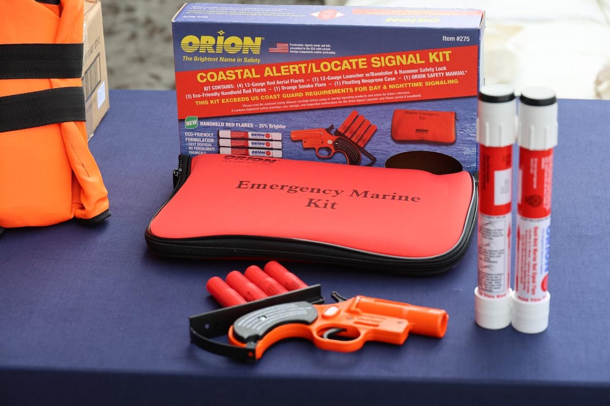 Paseo sin jugarse la vida: los imprescindibles que debes llevar al navegar