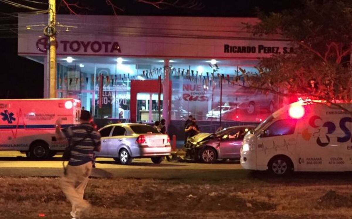 LO ÚLTIMO. (VIDEO) Chocan a esposa de Alvaro Alvarado en medio de balacera