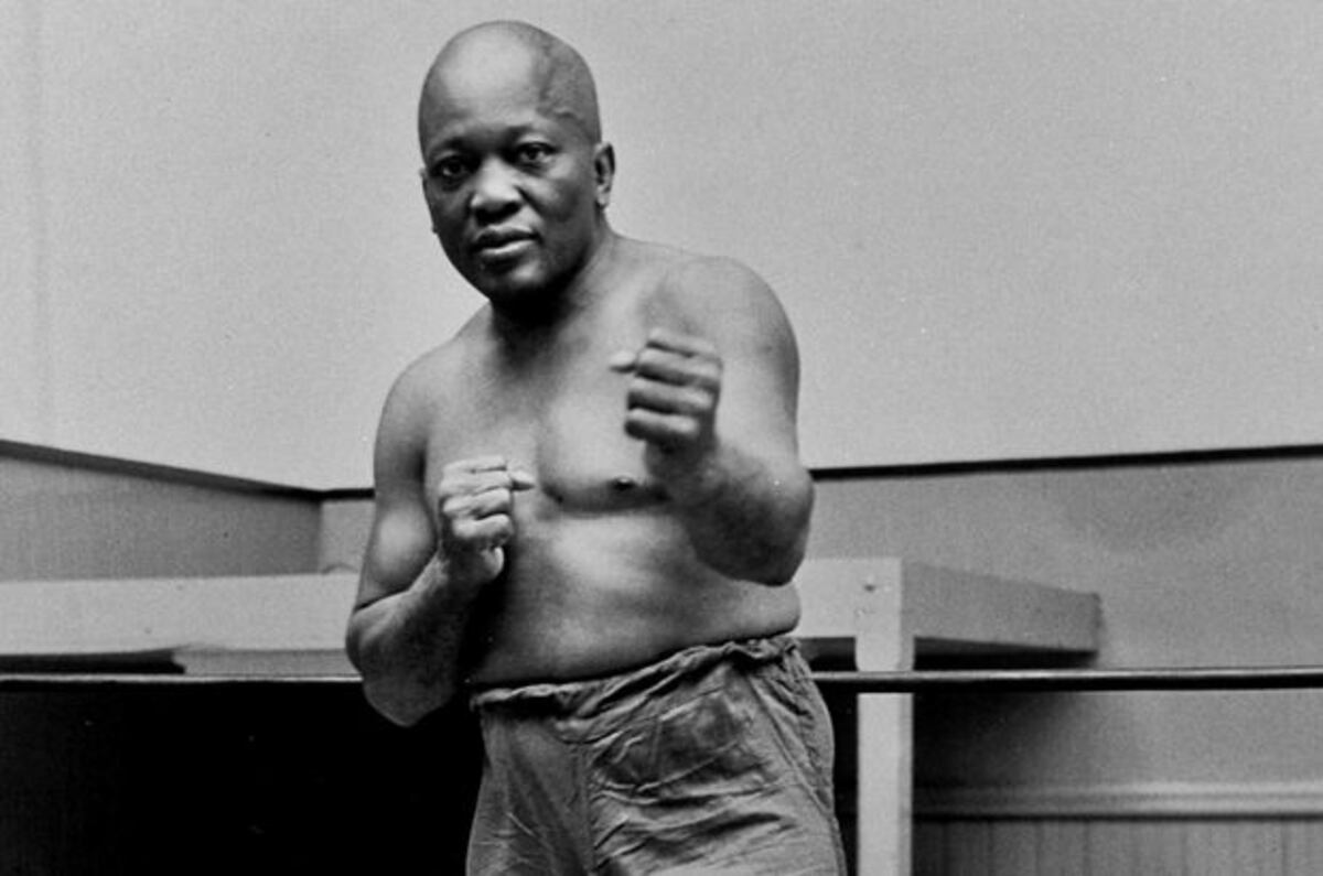 ¡AL FIN! Trump indulta a excampeón mundial de peso pesado