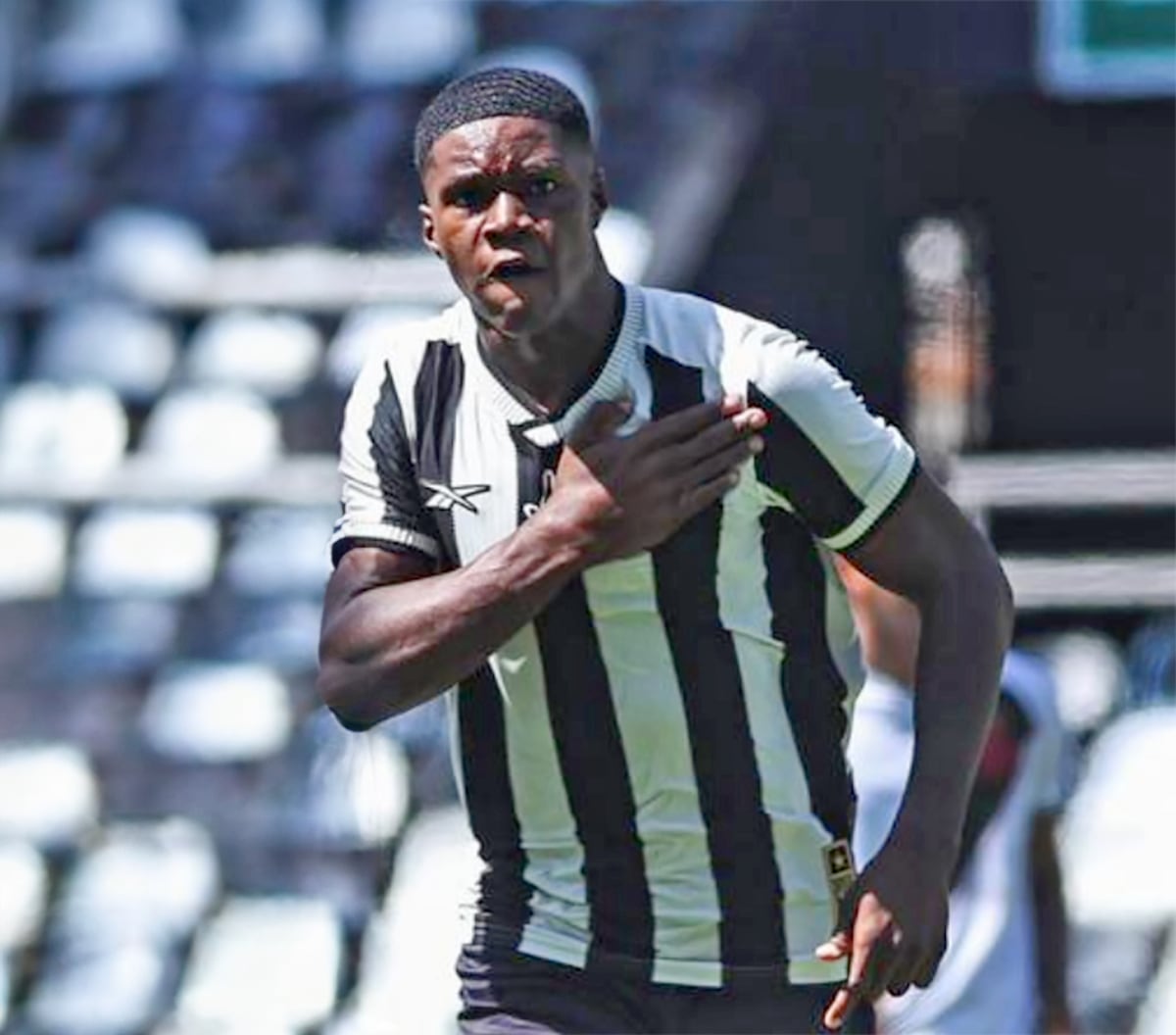 El sobrino de ‘El Matador’, Kadir Barría anota un tremendo golazo en goleada del Botafogo Sub-20