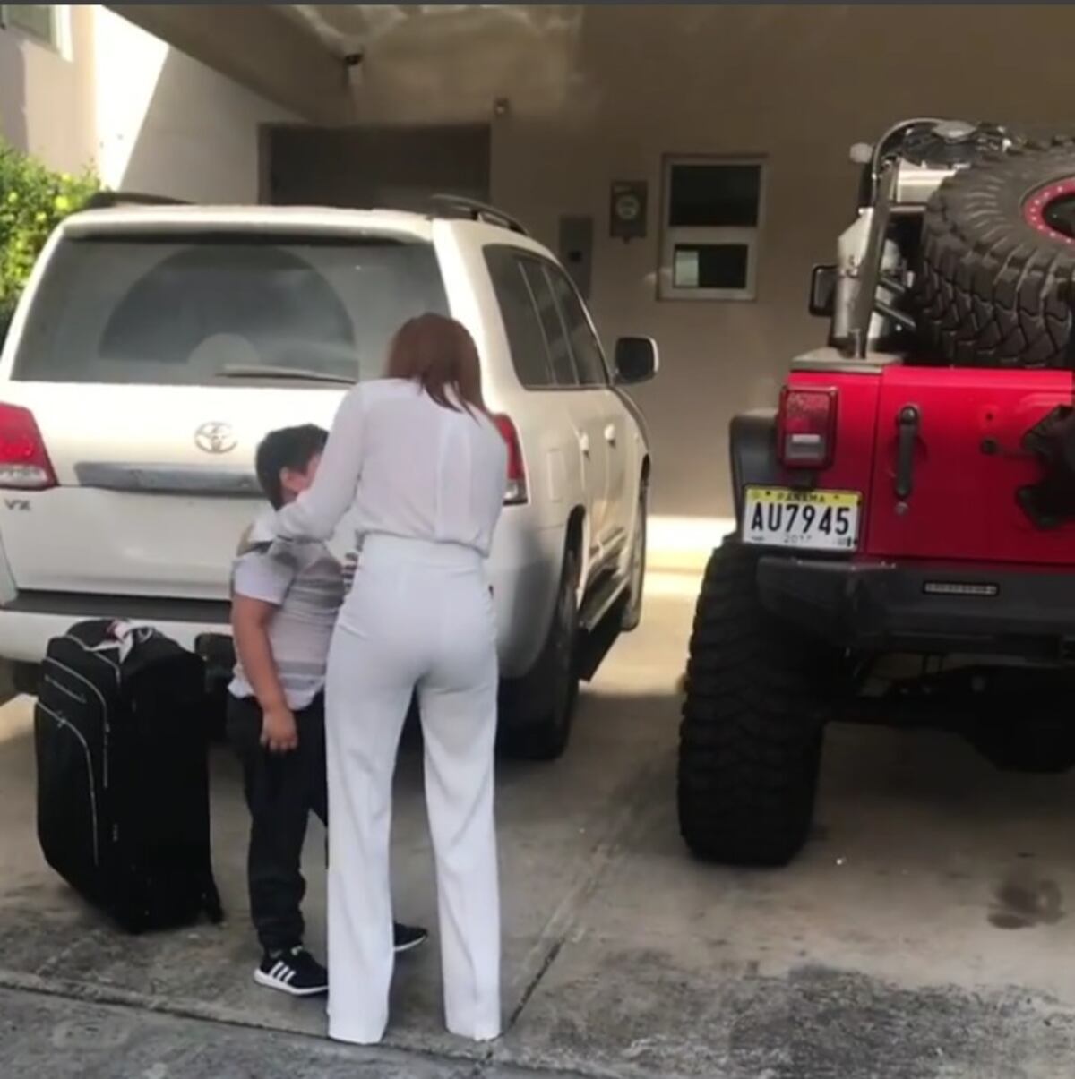 ¡Wopa! La diputada Katleen Levy se reencuentra con la luz de su vida