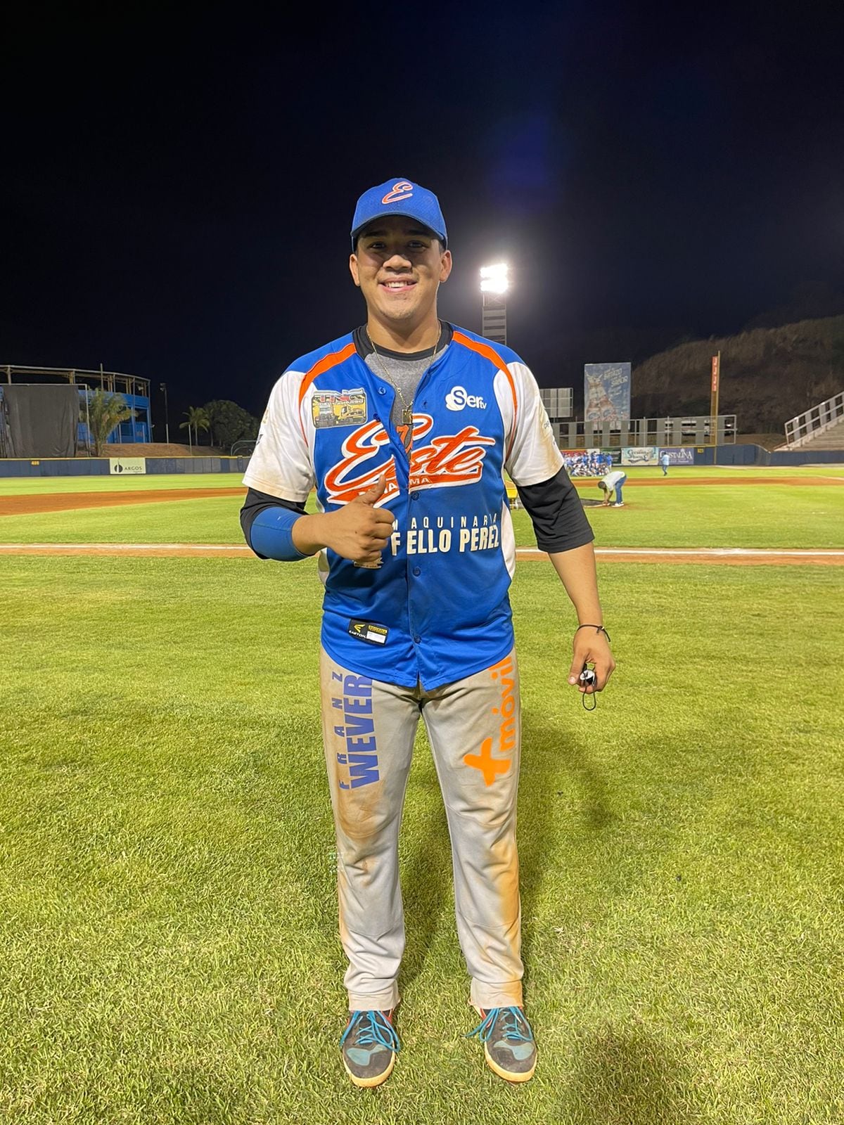 Potros de Panamá Este a una victoria de su primer título del Béisbol Juvenil