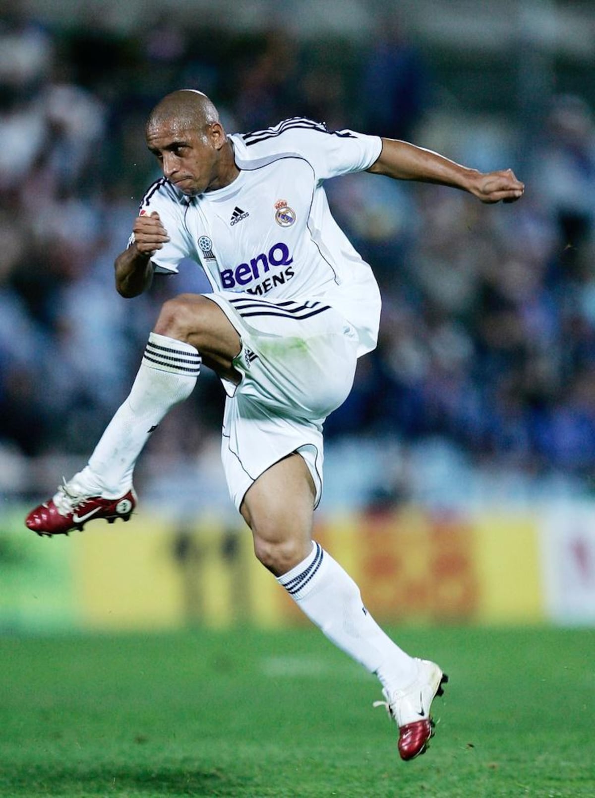 ¡Qué susto! Roberto Carlos es hospitalizado tras cirugía cardíaca en Brasil