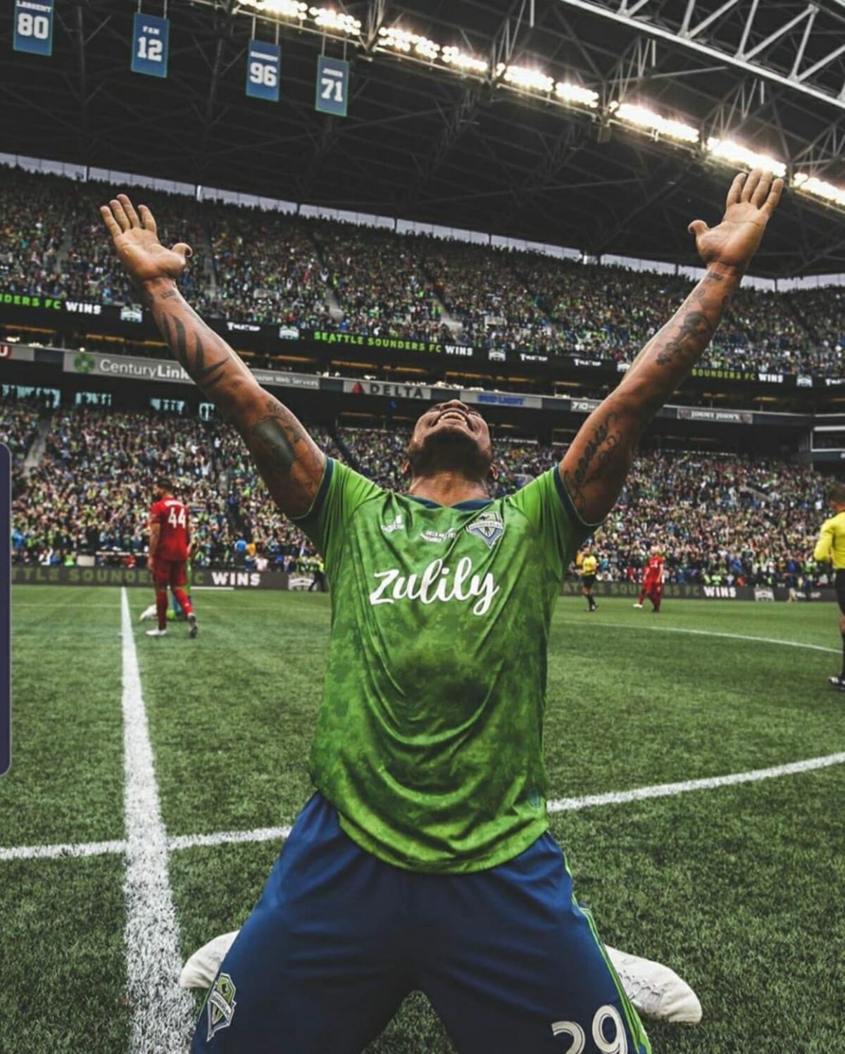 Confirmado. El futbolista panameño Román Torres queda fuera del Seattle Sounders