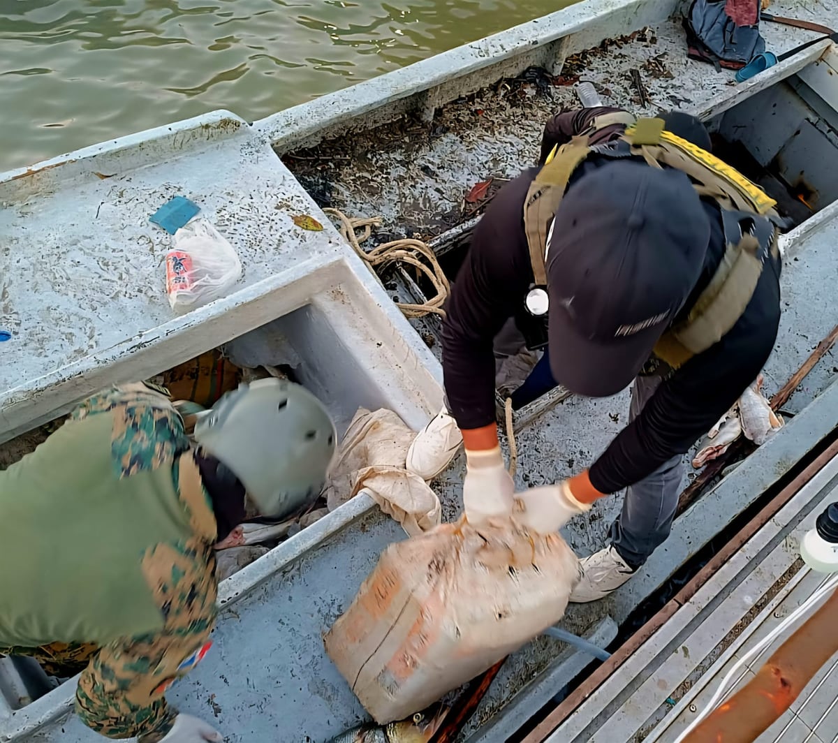 Dos panameños y un colombiano detenidos con cargamento sospechoso en costas del Darién +VIDEO