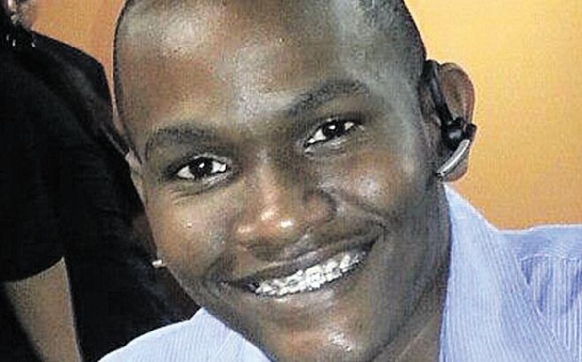 Tuvo su tira y jala con la exCanta Conmigo Elizabeth Grimaldo  y ya es piloto