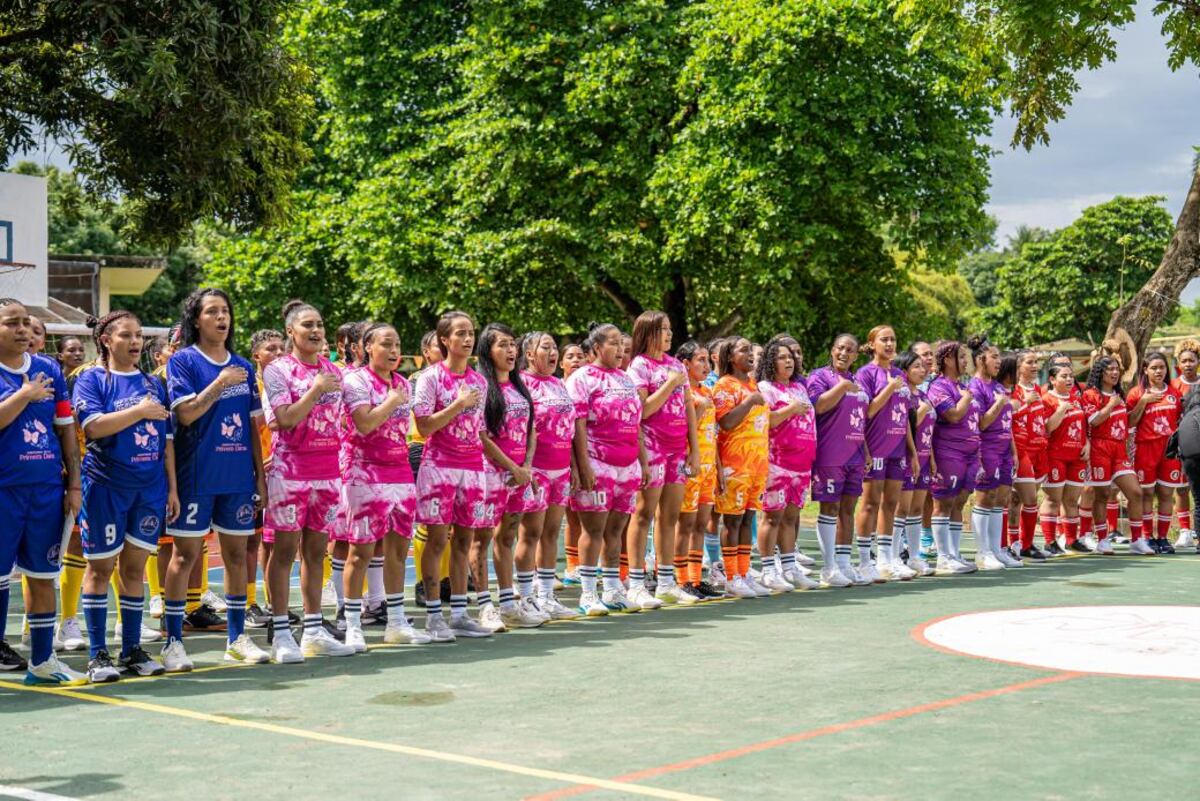 La cancha del Cefere revive con la Copa de Futsal “Nueva Oportunidad” y ocho equipos inspiradores 