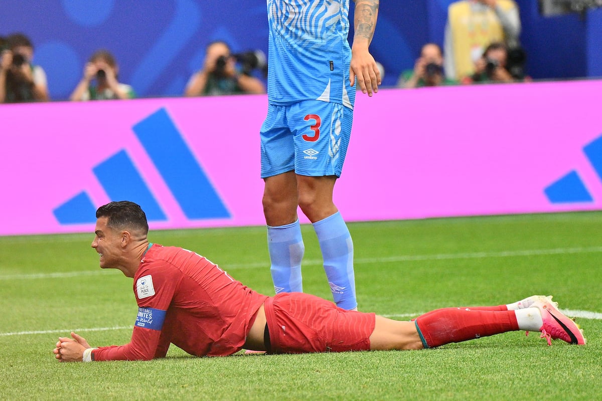 Cristiano Ronaldo rompe récord, pero el gol sigue ausente