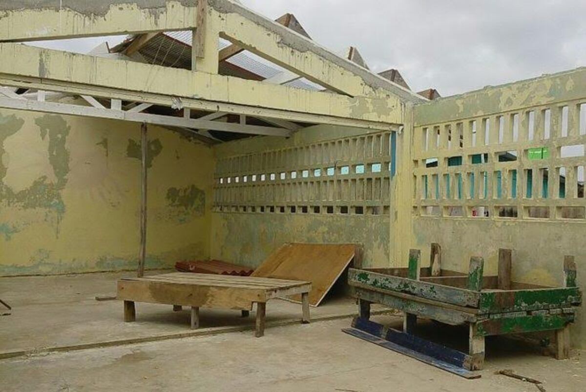 ¡SIN TECHO! Así se encuentra la escuela de Gardi Dubbile en Guna Yala |VIDEO