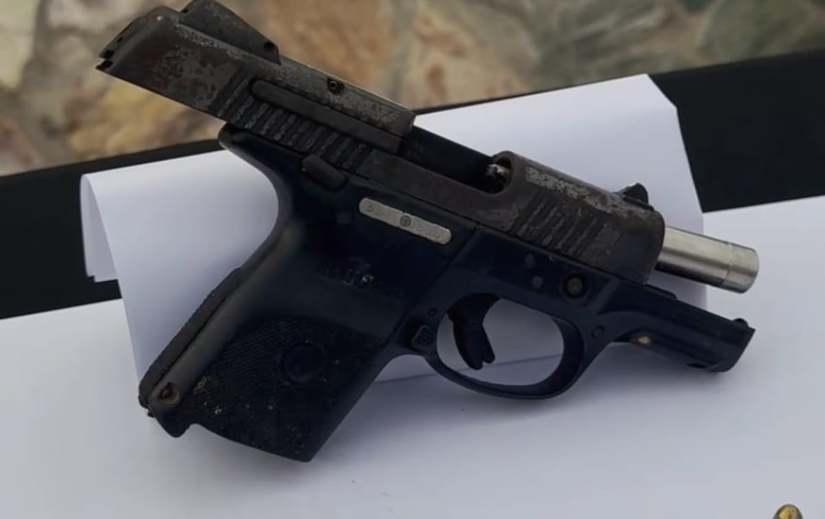 CHEPO | ¡Iba cargada hasta con pesas digitales! Mujer cae con arma, municiones y embalaje para droga en operativo +Fotos 