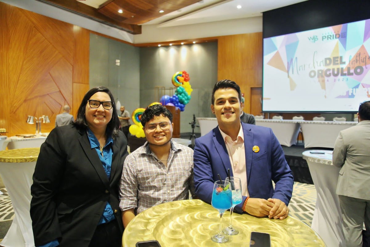 Población LGBTIQ+ se suma a celebrar el mes de la familia y cuestiona homicidio del joven LGBTIQ+