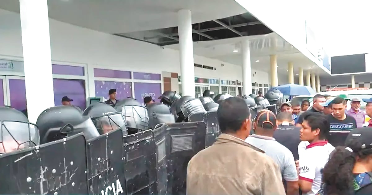 Se enfrentan productores e invasores de tierras en Bocas del Toro