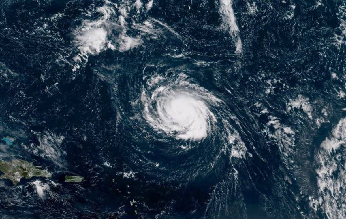 Florence se convertirá en un gran huracán pronto, dicen meteorólogos