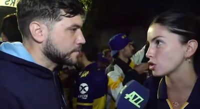 ¡Cerró el estadio! Periodista enamora a fan de Boca Juniors en plena cobertura