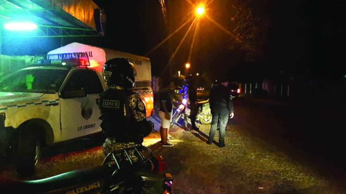 Joven de 27 años recibe tiro en la cabeza en David 