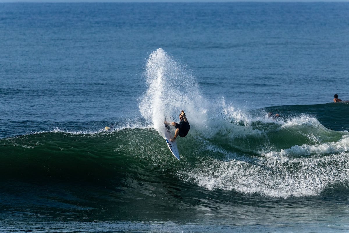 Panamá surfea con seis guerreros rumbo a los Mundiales en El Salvador