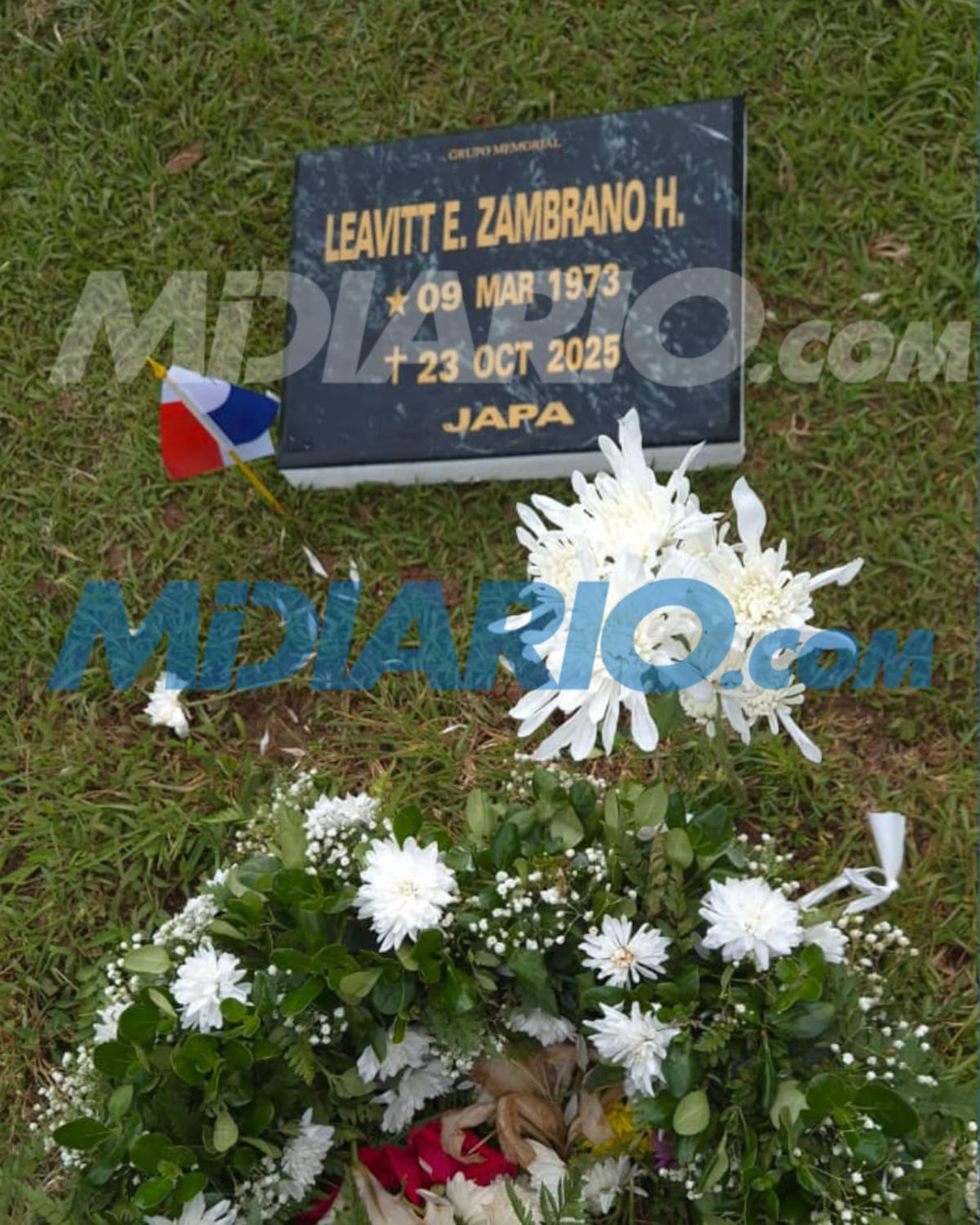 Recuerdos, suéteres con rostros y fe: el Día de los Difuntos que unió a cientos en el cementerio 