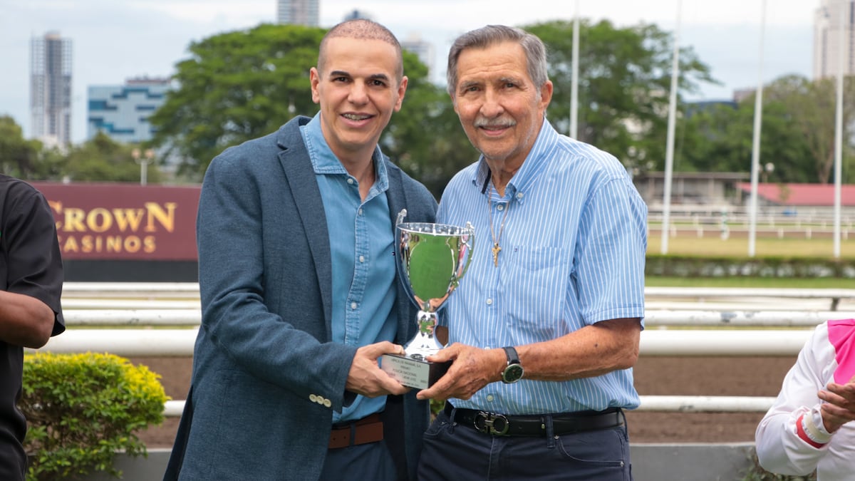 ¡Sorpresa en la pista! ‘Kira’ se roba el show y gana el Premio Policía Nacional
