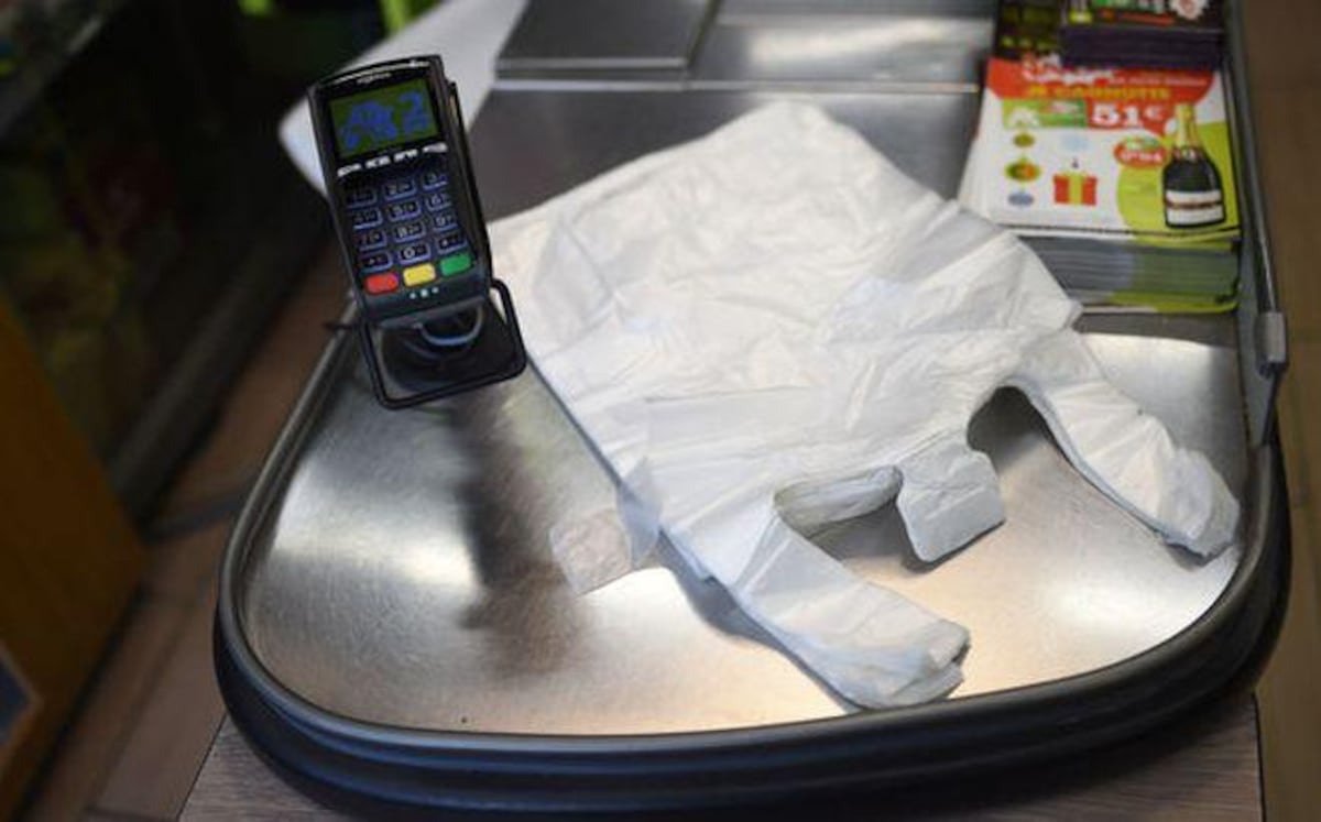 PREPÁRENSE. Ahora podrán cobrar por cartuchos en los súper