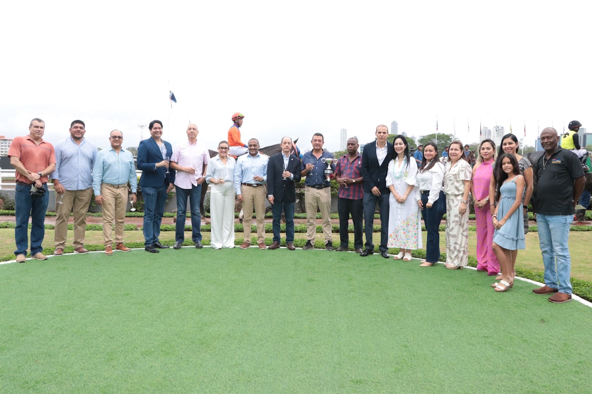 ¡Imparable! Senescal galopa hacia la gloria y conquista el Clásico Día del Trabajador