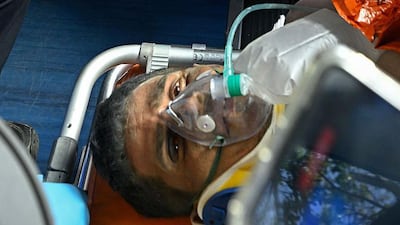 Sobrevive a lo imposible: Rescatan con vida a guardia tras más de una semana atrapado bajo escombros en Venezuela + VÍDEO