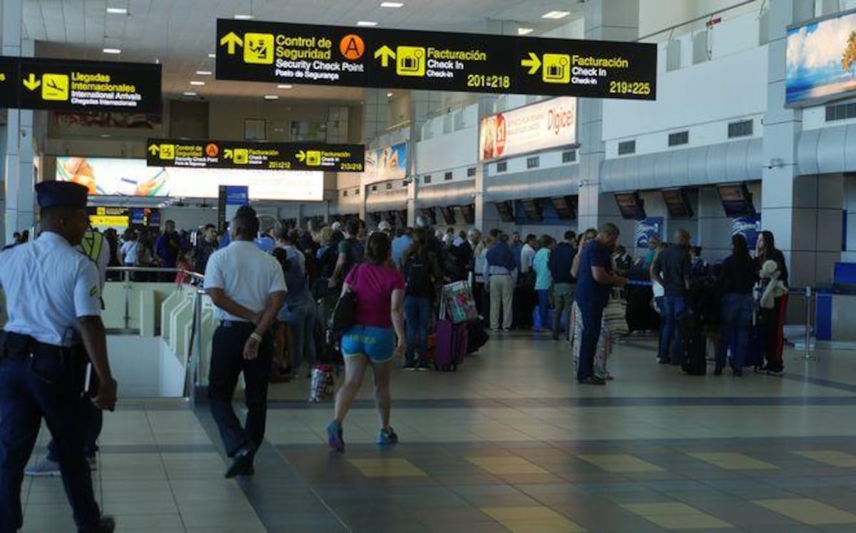 Migración promueve turismo de compras y abre oficina humanitaria a venezolanos