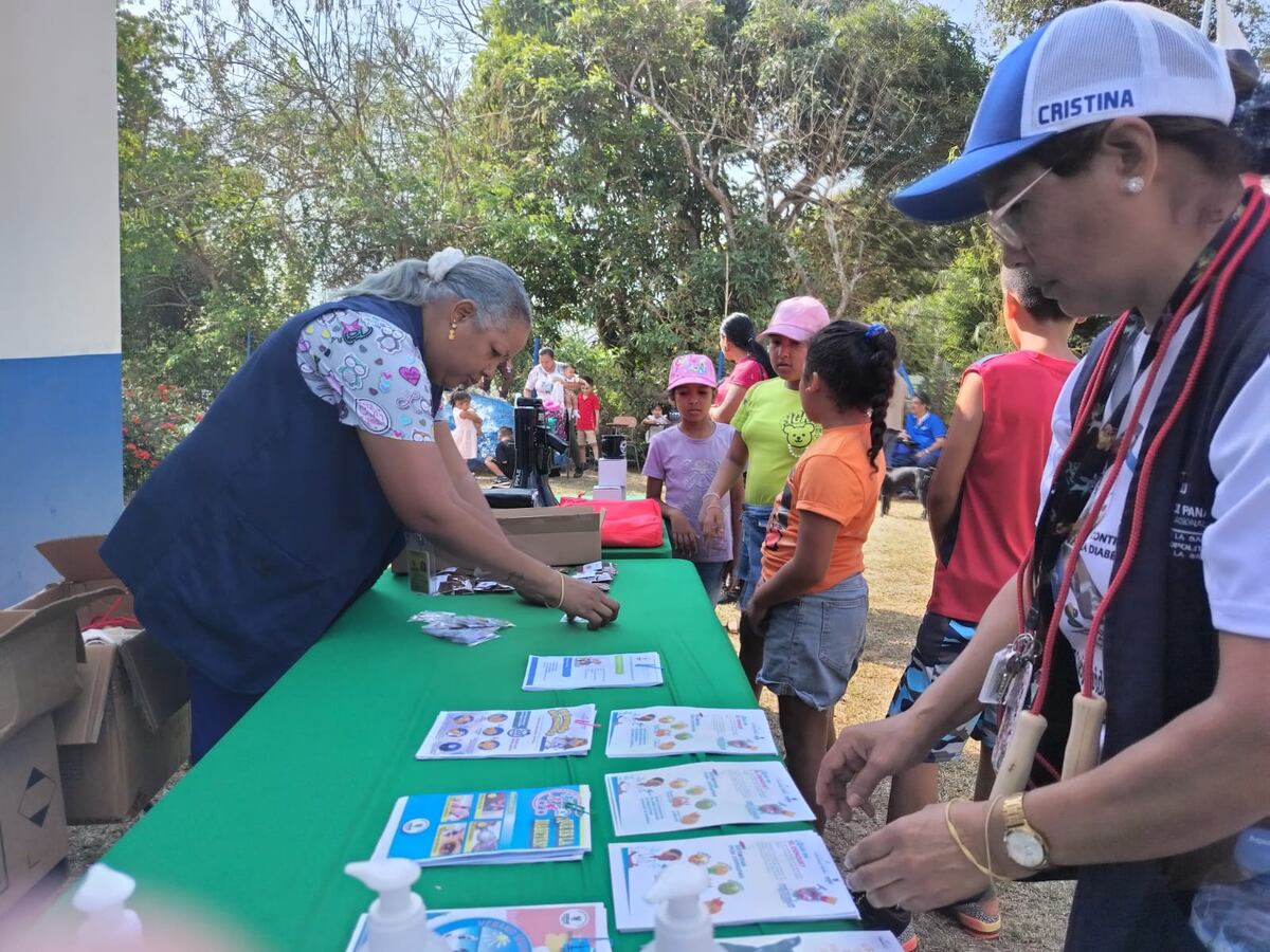 Más de cien personas reciben atención médica integral en Cerro Cabra