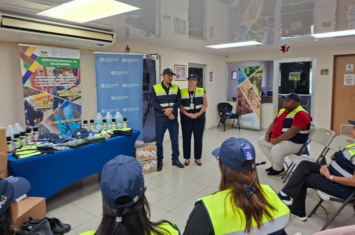 MIDA recibe kits y equipo de la FAO para frenar al gusano barrenador en hatos panameños