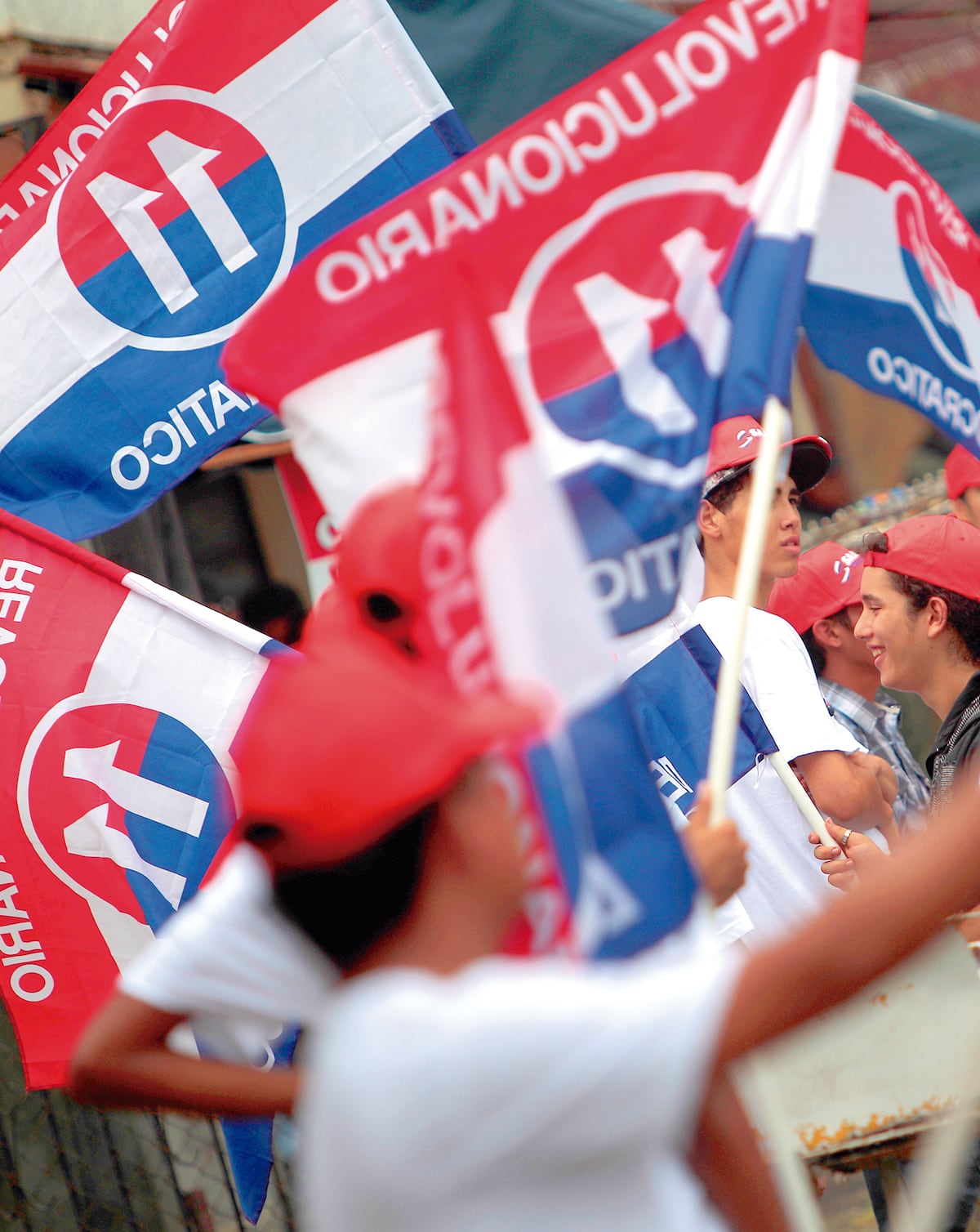 49 mil personas saltaron al PRD desde el triunfo de Cortizo; Panameñistas pierden más de 57 mil adherentes