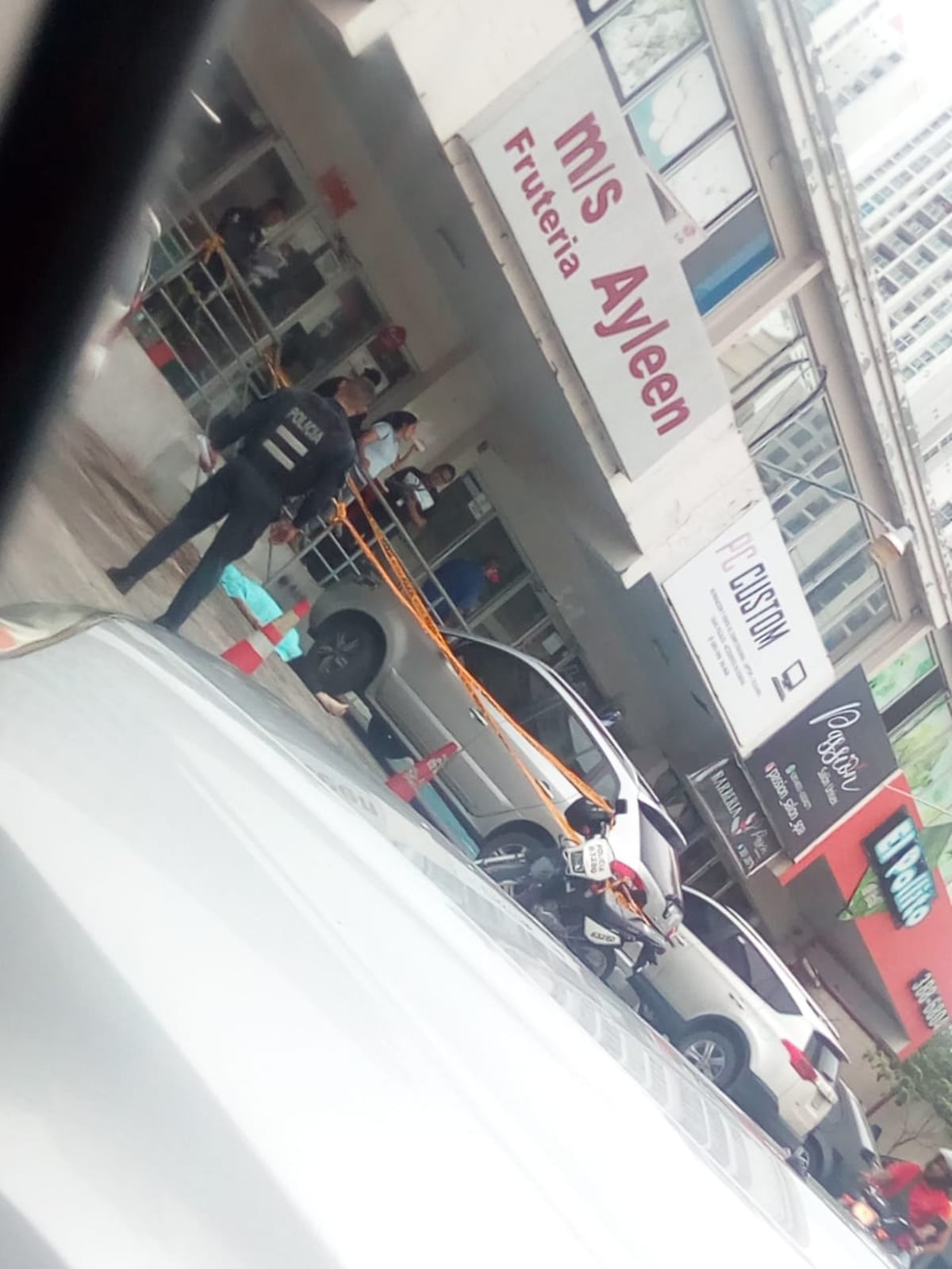 Muere mujer en centro comercial