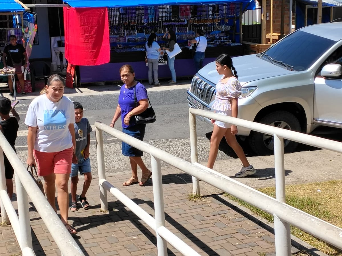 Peregrinación a Jesús Nazareno ya mueve miles en Atalaya