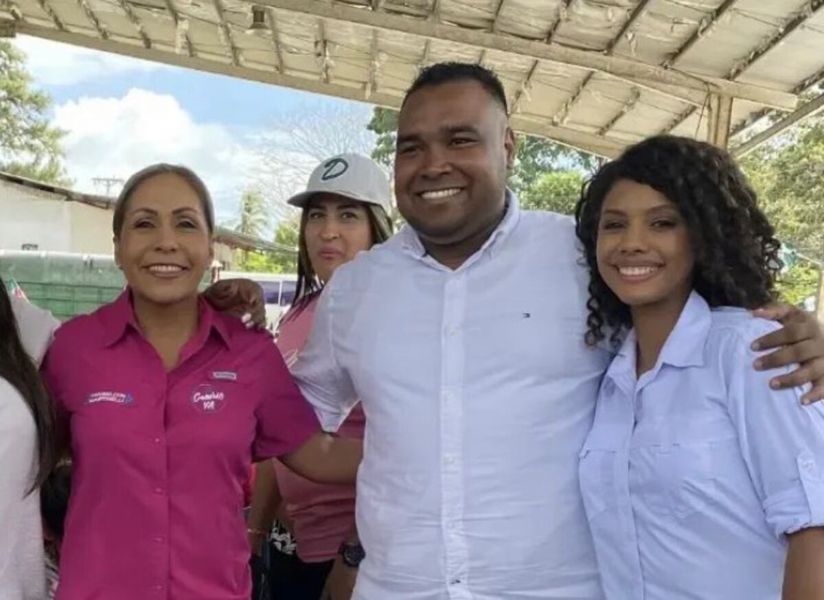 Subsecretaria de la juventud de CD, Maryorie Garrido, deja la facción de Yanibel Ábrego y se une a la de Roux