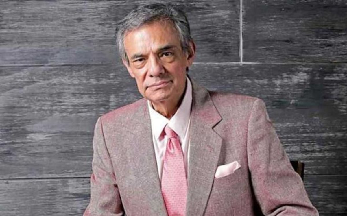 El cantante mexicano José José abandona el hospital tras 20 días internado
