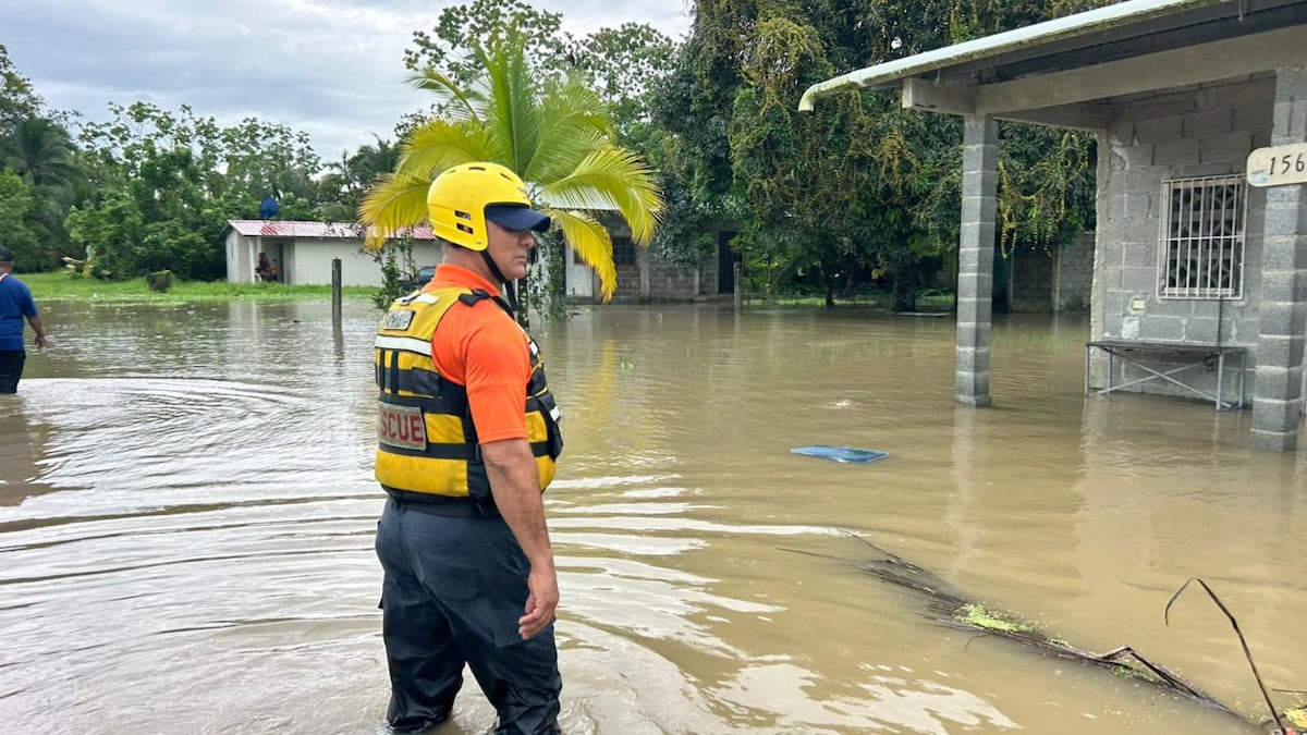 Mulino coordina envío de ayuda humanitaria para afectados por las lluvias en Bocas del Toro y la comarca Ngäbe Buglé