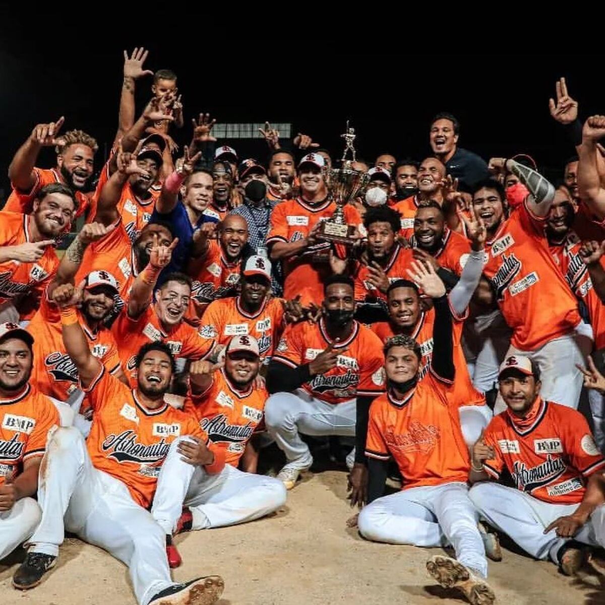 Astronautas son bicampeones y volarán hasta la Serie del Caribe