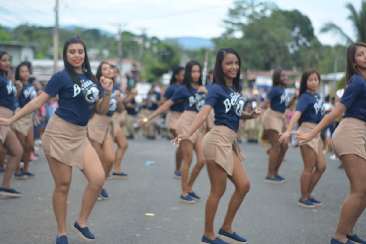 Metrobús con recorrido parcial en Pueblo Nuevo 