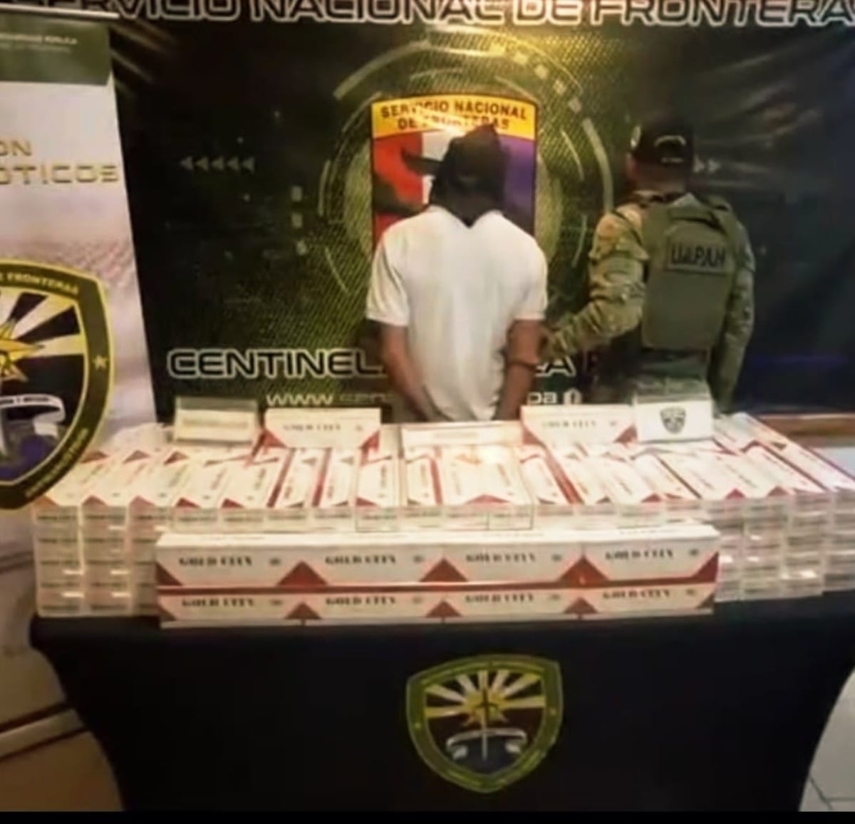 ¡El taxi venía cargadito! Le encuentran 40 mil ‘blancos’