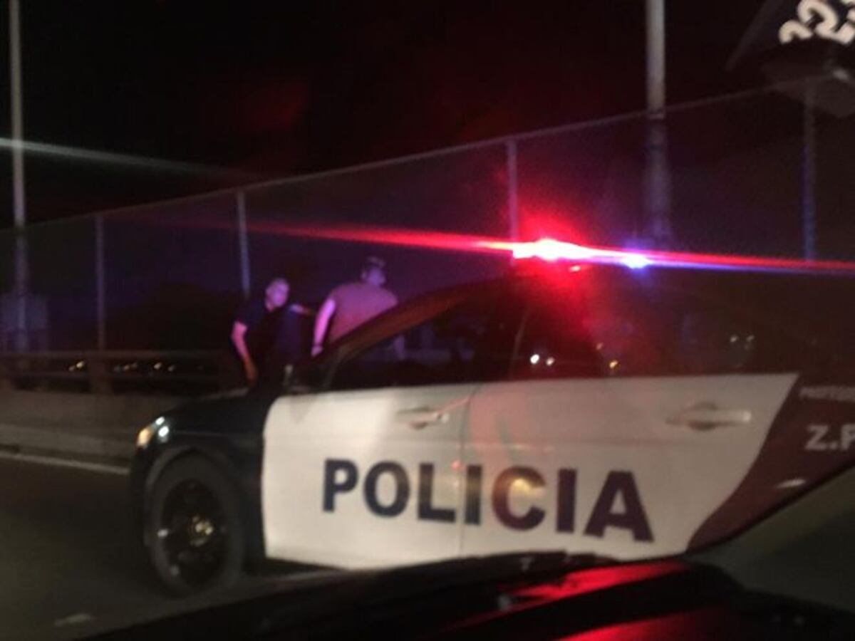 Hombre intenta lanzarse del Puente de las Américas. Vean lo que pasó