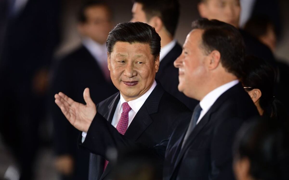 Así fue la llegada del presidente chino al aeropuerto de Tocumen