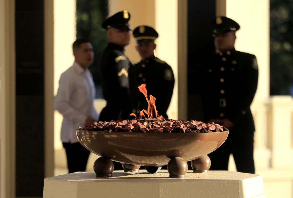 El homenaje del 9 de Enero dejó una escena que no pasó desapercibida