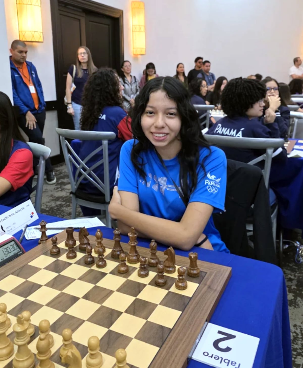 La primera Maestra Internacional panameña, Ashley Castillo, desafía límites en el ajedrez