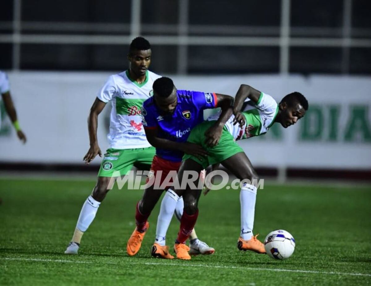 Redes explotan ante acción de futbolista en la LPF