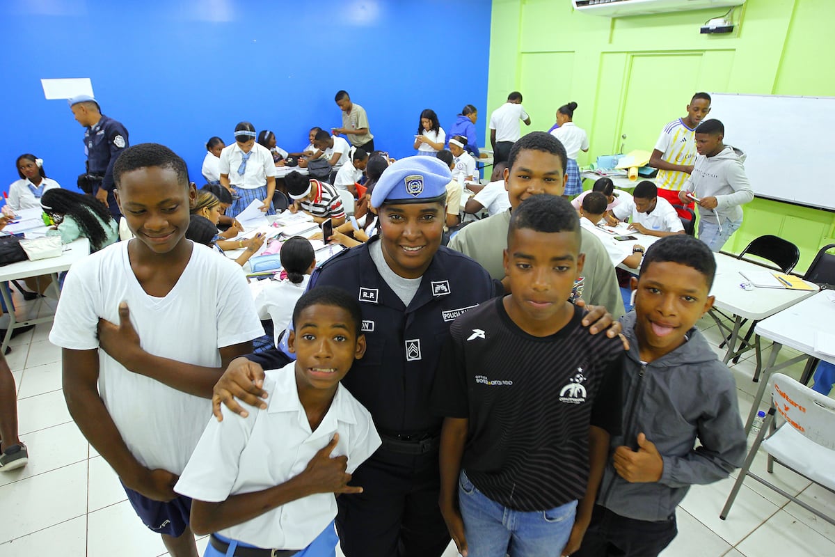 Cuando el sistema los deja fuera, Curundú les abre la puerta: el aula que da segundas oportunidades 