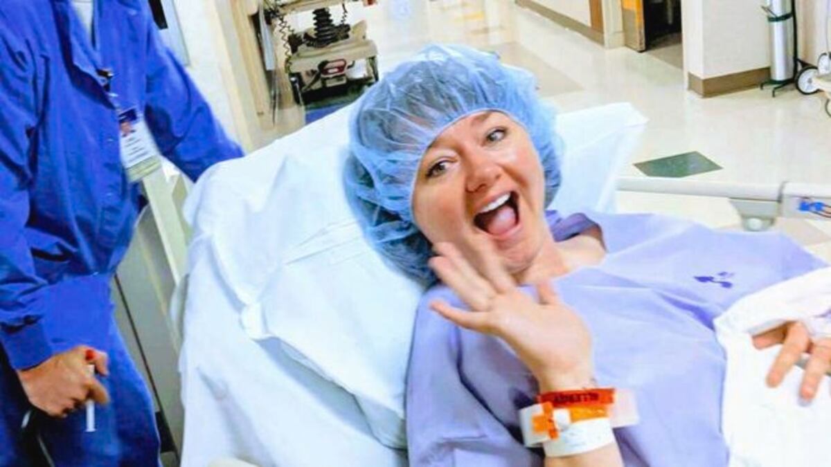 Una mujer dona un riñón a un desconocido tras hablar dos horas con él en un bar