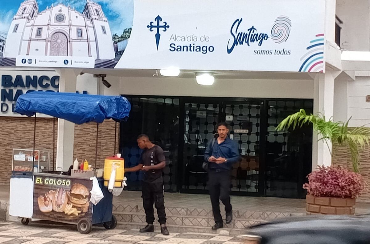 Santiago impone toque de queda para menores tras noches de disturbios