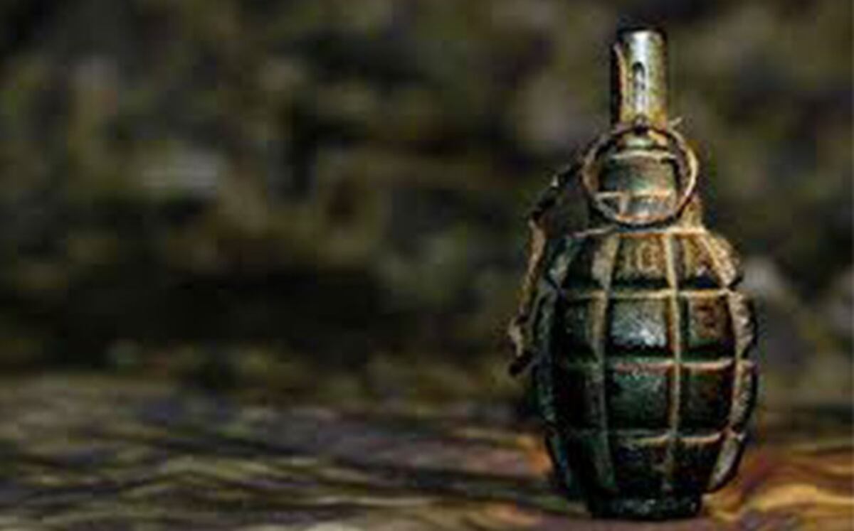 Muere un niño al explotarle una granada de la Segunda Guerra Mundial