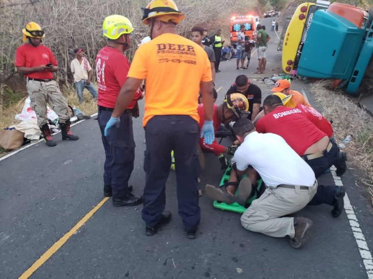 Se vuelca bus de pasajeros a la altura de Olá. 41 heridos, 5 de gravedad