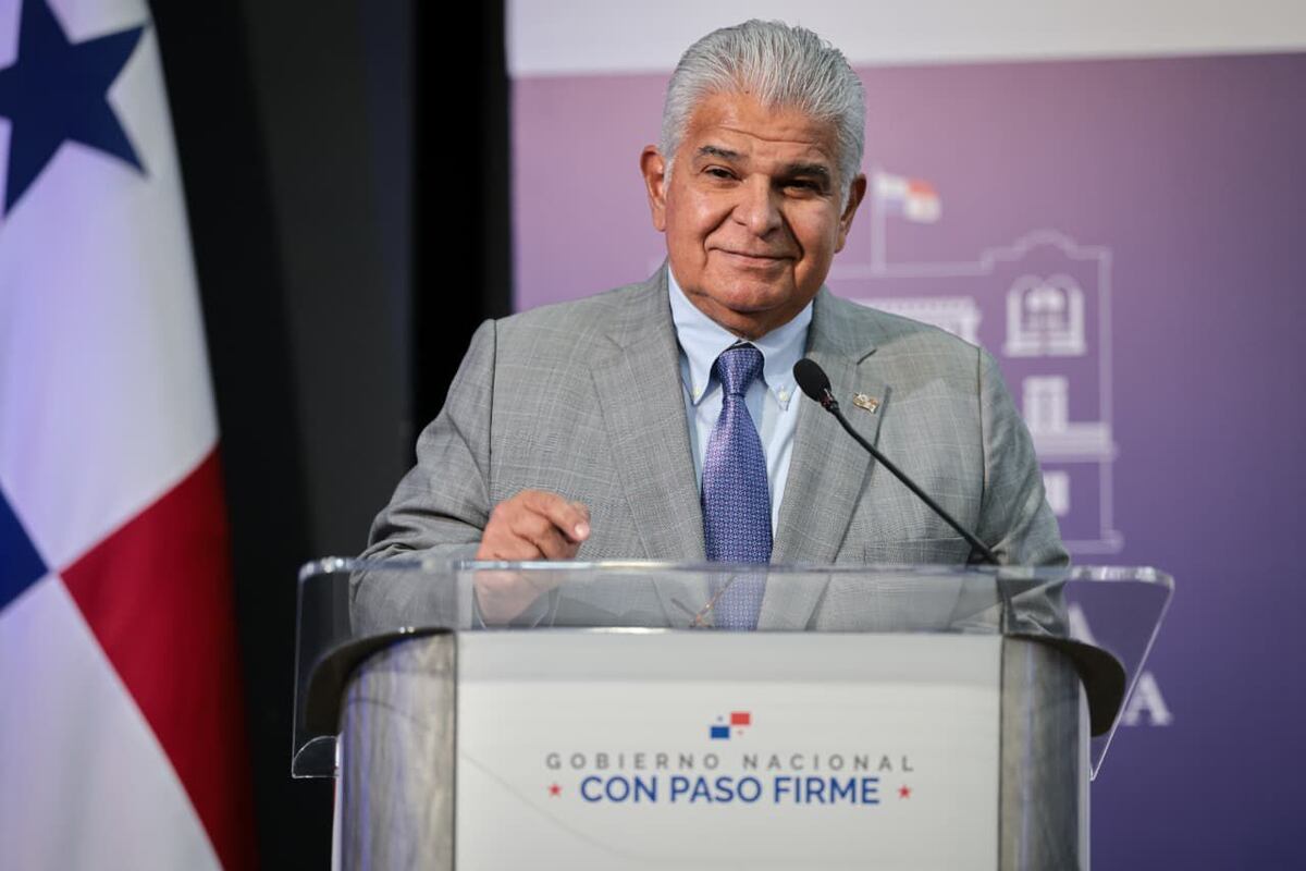 Mulino anuncia que vetará ley que permitiría huelgas pagadas para docentes