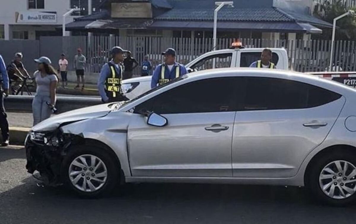 Atropella a joven en la Cinta Costera, se da a la fuga, pero lo atrapan 