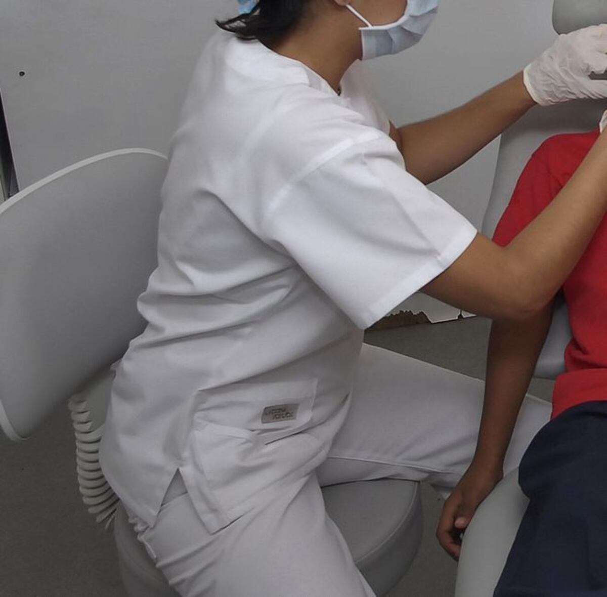 AY, PADRE! Venezolanas hacían tratamientos estéticos ilegales en Vía Porras